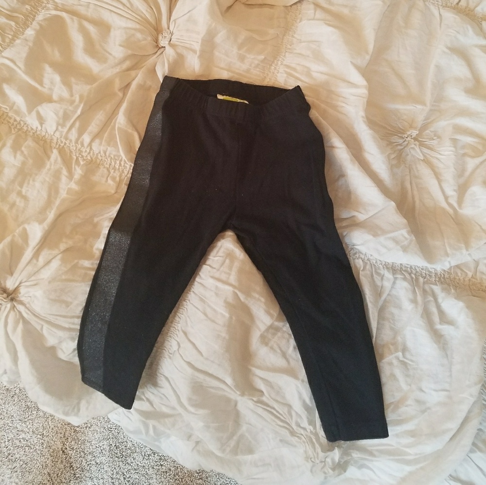 !!SOLD!! Toddler girl Black leggings